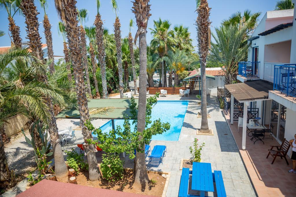 Periyiali Apartments Polis Екстер'єр фото