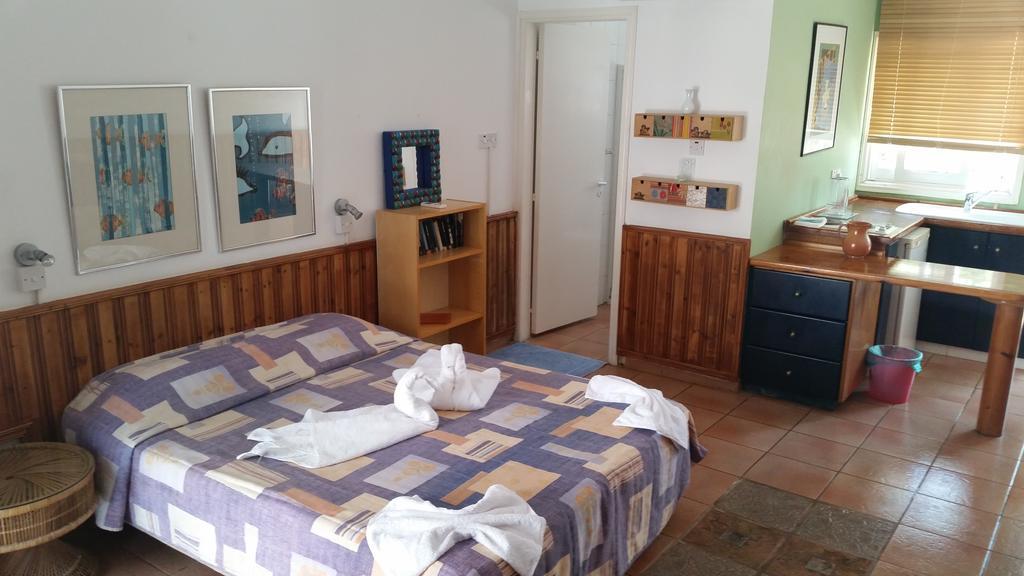 Periyiali Apartments Polis Екстер'єр фото