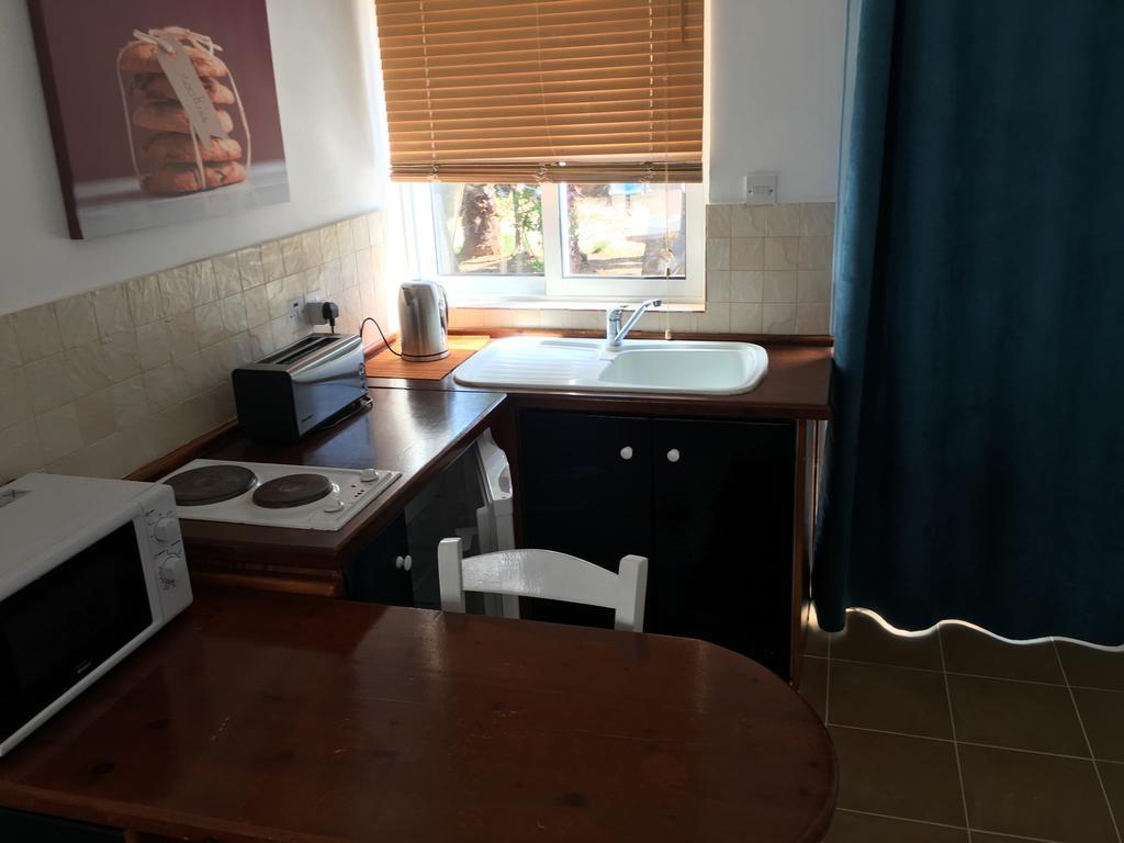 Periyiali Apartments Polis Екстер'єр фото